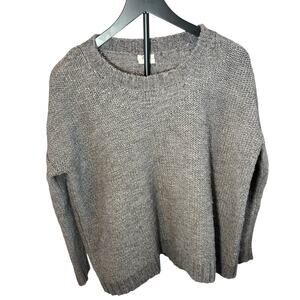 Wallace J Crew Womens gray crewneck sweater.  Size S. ski lodge, wool blend